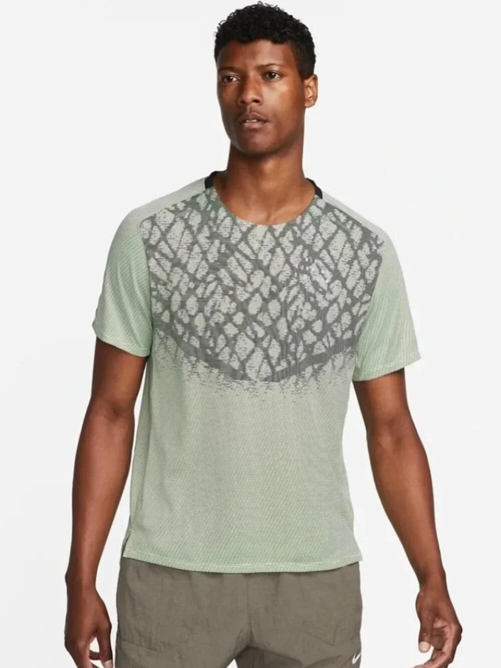 Nike Dri-FIT ADV Run Division Techknit Running Gray Light Green Top M